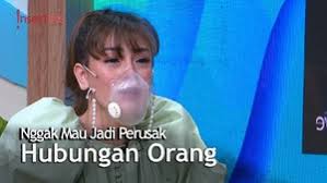 Ia resmi menikahi kalina oktarani dengan mas kawin uang bukan kali pertama. Batal Nikah Vicky Prasetyo Jadi Telponan Dengan Celine Evangelista