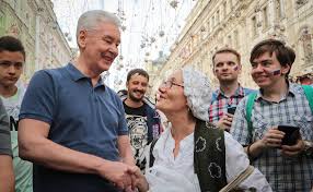 Новый мем с выражением его лица.сегодня сергей соб. Moskvichi Ne Uvideli V Sergee Sobyanine Prezidenta Politika Rbk