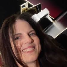 Joanne Mcnabb's Instagram, Twitter & Facebook