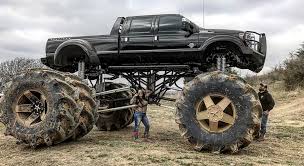 Chevy dually on 24's with escalade front grille/end: Ford Monster Dually That Broke The Internet Blue Oval Trucks