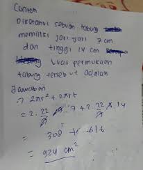 Konsep bangun ruang telah mulai di ajarkan di bangku uraian ini akan memberikan penjelasan tentang rumus luas permukaan tabung lengkap dengan formula matematikanya. Contoh Soal Luas Permukaan Tabung