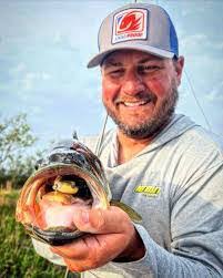 Mike Rosell's Instagram, Twitter & Facebook