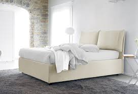 Il letto beata matrimoniale è disponibile in diversi colori e tre tipologie di rivestimenti, completamente sfoderabile. Letto Francese 140 Moderno Con Contenitore