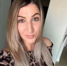 Amanda Brossman's Instagram, Twitter & Facebook