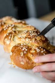 Osterzopf Striezel Fur Den Ostertisch Ein Tolles Rezept Fur Alle Rezepte Einfach Lecker Striezel Rezept
