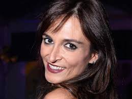 From wikimedia commons, the free media repository. Isabel Moreira Como E Que Em 2016 Se Pergunta A Uma Mulher Porque E Que Tem Tinder