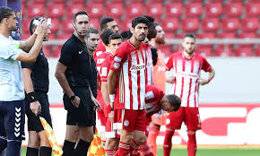Απόλλων σμύρνης παε (γνωστός και ως απόλλων αθηνών) είναι επαγγελματική ποδοσφαιρική ομάδα που εδρεύει στην περιοχή της ριζούπολης, στην αθήνα και αγωνίζεται στο τοπικό γήπεδο «γιώργος καμάρας». Olympiakos Apollwn Smyrnhs Problhma Me Mpoyxalakh Onsports Gr