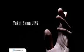 Agar ular tidak mendekat berilah wewangian atau bisa memakai kapur barus untuk mengusir ular. Manusia Lebih Mulia Daripada Jin Jadi Mengapa Takut