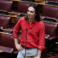 Η.ανατρεπτική πρότασή του για τη θέση του προέδρου της δημοκρατίας. Aristos Do3iadhs Kai Sta8hs Kalybas Trolaroyn Agria Ton Kritwna Arsenh Ellada Eidhseis
