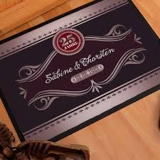Ein passendes geschenk zu einer silbernen hochzeit zu finden ist schwer, da sich braut und bräutigam schon die meisten ihrer wünsche erfüllt haben. Fussmatte Zur Silbernen Hochzeit