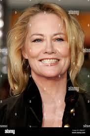 Cybill shepherd heartbreak kid hi-res stock photography and images