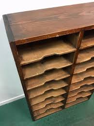 Société spécialisée dans la conception, fabrication et la commercialisation de mobilier de bureaux, meubles intérieurs vous assure la livraison partout en tunisie. Meuble De Metier Trieur D Atelier Vintage Brocnshop