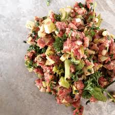 Le Meilleur Tartare De Boeuf De L Univers Tranchedepain Com Steak Tartare Meat Appetizers Cold Meals