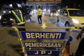 Walaupun kereta milik shazmie tidak mengalami kerosakan yang teruk, tetapi shazmie berharap pemilik kenderaan honda jazz tersebut dapat memunculkan diri. Jpj Lanjut Diskaun 70 Bayaran Saman Sehingga 30 September Ini