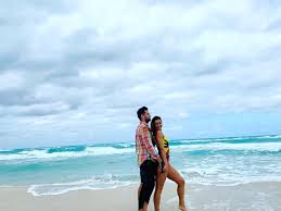 Dér henrietta, művésznevén dér heni (csantavér, jugoszlávia, 1986. Der Heni Es A Konyhafonokbol Ismert Parja Mar Nem Titkoljak Szerelmuket Hazai Sztar Femina