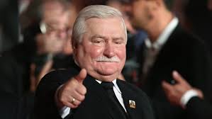 Résultat de recherche d'images pour "lech walesa cover of time"