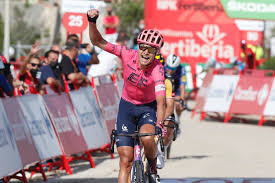 Jasper philipsen ganó una nerviosa etapa en la vuelta a españa. R0s8wi26ick Gm