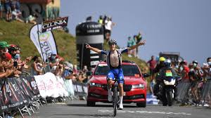 After a time trial on saturday and a day seemingly designed for the bunch sprinters on sunday, the vuelta a españa ends its opening trio of stages in the province of burgos on monday with its first major test of the gc favourites, on the brutally difficult summit finish slopes of picón blanco. Burgos Rundfahrt Remco Evenepoel Holt Sich Die 3 Etappe Eurosport