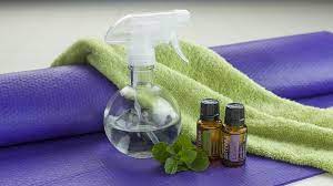 1) place your mat in the tub as best as it can fit and spray thoroughly with the vinegar and water mix. Diy Yoga Mat Spray With Lavender Oil DÅterra Essential Oils