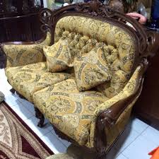 Kami menawarkan kerusi malas diperbuat dari kayu jati + kayu sono keling untuk menyempurnakan santai anda di rumah. Sofa Kerusi Kayu Jati 3 2 1 Barang Terpakai Used Item Facebook