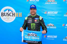 .@dennyhamlin beats teammate @kylebusch by 0.011 to capture the #buschpole at @mispeedway! Nascar At Michigan 2018 Qualifying Results Kurt Busch Wins 2nd Pole Of The Year Bleacher Report Latest News Videos And Highlights