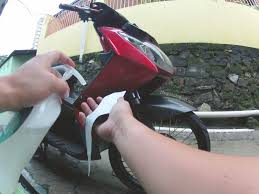Dodi ilyas tegal cara memasang skotlet cutting sticker via. Diy Cara Gampang Pasang Striping Motor Kaskus