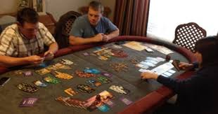 Round Edge Boardgame Table Diy Board Games Woodworking Inspiration Board Game Table