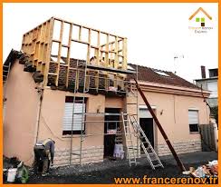 Surelevation Ossature Bois A Neuville En Ferrain Toiture Maison Ossature Bois Maison Ossature Bois