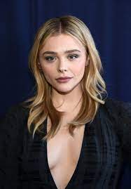 Chloe grace moretz favorite actor is tom cruise and leonardo dicaprio and her favorite actresses are scarlett johansson. Chloe Grace Moretz Says There Should Be No Age Limit For Lgbtq Education