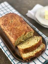 *this recipe calls for garlic powder but you can instead use italian seasoning! Keto Garlic Cheese Herb Bread Keto Bread The Whole Family Will Love