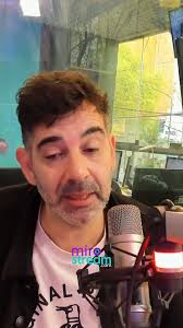 Cuando la locutora de la tarde lo da todo…