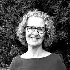 Carol Perrine's Instagram, Twitter & Facebook