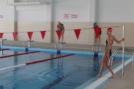 Liceul militar alba iulia is a military academy (en) located in alba iulia. Stirea Ta Pe Alba 24 La Bazinul Olimpic Din Alba Iulia Te CÄƒlesc PanÄƒ Te MbolnÄƒvesc ApÄƒ Rece Aer Si Mai Rece La DuÈ™uri Doar ApÄƒ Fierbinte Alba24