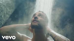 Y si con otro pasas el rato. Atmsphre S Natalia Barulich Is Featured On Maluma S Felices Los 4 Music Video Check It Out Http Bit Ly 2oueni Youtube Videos Music Latin Music Music Love