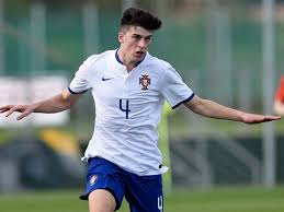 Europe/guernsey europe/helsinki europe/isle_of_man europe/istanbul europe/jersey europe/kaliningrad europe/kiev europe/kirov europe/lisbon europe/ljubljana. Koln Holt Joao Queiros Aus Braga Kicker