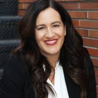 Shelly Kim's Instagram, Twitter & Facebook