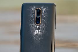 The oneplus 7t pro is so similar to the oneplus 7 pro that you will be excused for mistaking one for the other. Oneplus 7t Pro Mclaren Edition Hands On Review Just Look At It Digital Trends