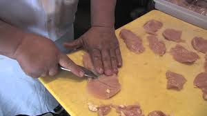 Repeat this step with all the breast pieces. Thin Cut Chicken Breast Youtube