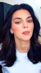 Get red-carpet-ready with us & Taft @schwarzkopf ✨ reclame ✨ using the new  Aloe Boost line for long hold, great texture & lightweight hydration  #foreveryyou #taft