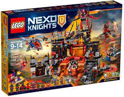 Send axl in on his hover horse, but watch out. Lego Nexo Knights 70323 Jestros Vulkanfestung Amazon De Spielzeug