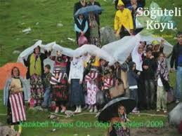Bu videoda kazıkbeli yaylasına gittim.köme yedim su. Kazikbeli Yaylasi Otcu Gocu Senlikleri 2009 Foto Slayt Dailymotion Video