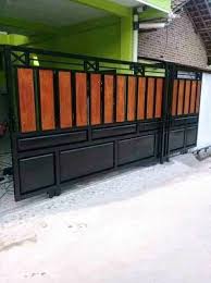 Taman yang dihadirkan di depan rumah mempercantik hunian ini, apalagi ditambah dengan desain pagar dan pintu rumah. Pagar Tralis Minimalis 2018 Home Facebook