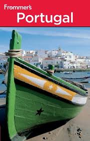 Que ou aquele que pesca ou que vive da pesca ou que se emprega na pesca (ex.: Portugal