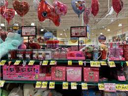 2.1 harris teeter holiday hours open and close. Extra 40 Off General Valentine S Merchandise At Harris Teeter The Harris Teeter Deals