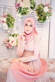 Pasangan itu bernikah di kediaman keluarga hanis di rumah kediaman hanis zalikha di bukit. Hanis Zalikha Hairul Azreen Nikah 5 Jun