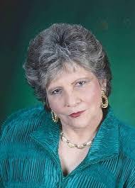 Andrea Macias's Instagram, Twitter & Facebook