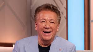 As Strictly's Ross King, 63, is cheered