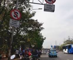 Gambar jumlah foto kendaraan simbol papan tanda jalan. Daftar Rambu Larangan Lalu Lintas Di Indonesia Yang Wajib Diketahui
