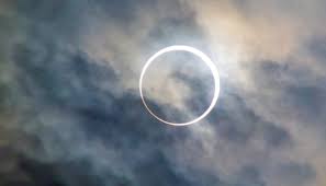 A total solar eclipse took place on december 14, 2020, when the moon passed between earth and the sun, thereby totally or partly obscuring the image of the sun for a viewer on earth. Un Fabuleux Spectacle Cosmique S Annonce Pour Juin 2020 Voici Les Eclipses Solaires Et Lunaires En Vedette Et Ce Que Vous Devez Savoir Epoch Times