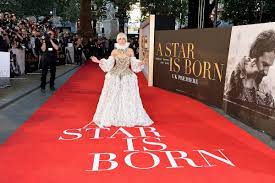 Born march 28, 1986), known professionally as lady gaga, is an american singer, songwriter, and actress. A Star Is Born Bei Netflix Eine Wahre Geschichte 5 Fakten Uber Den Lady Gaga Film